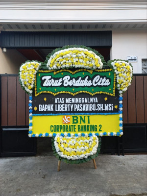 Papan Bunga Duka di Watas Lubuk Durian
