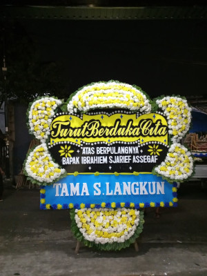 Papan Bunga Duka di Watas Lubuk Durian